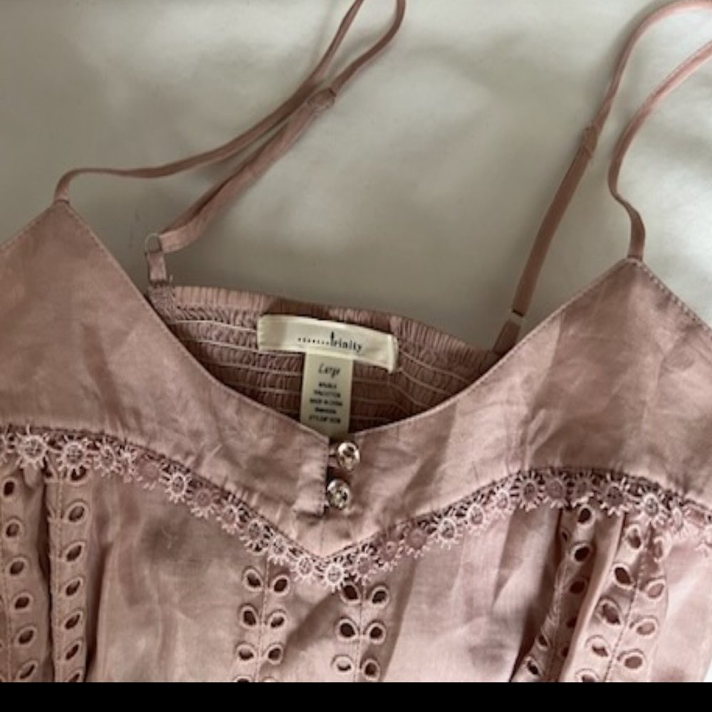 Trinity cotton/silk eyelet top with straps Size Large Mauve color NWOT
